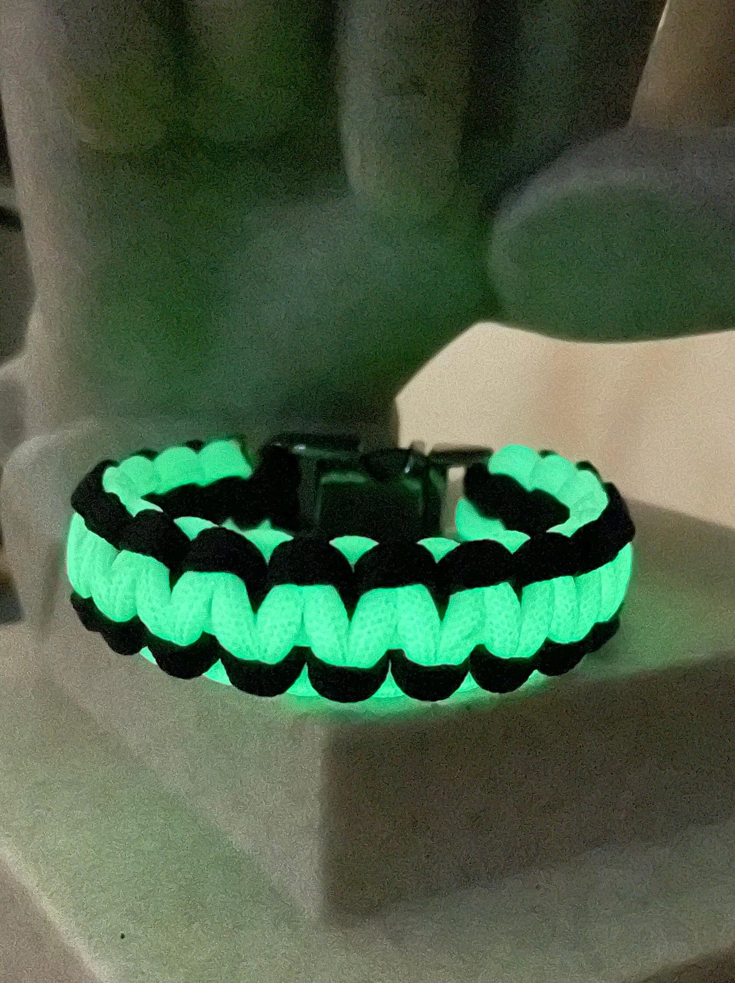 Paracord Bracelet - Cobra Style - GLOW in the DARK/ Black