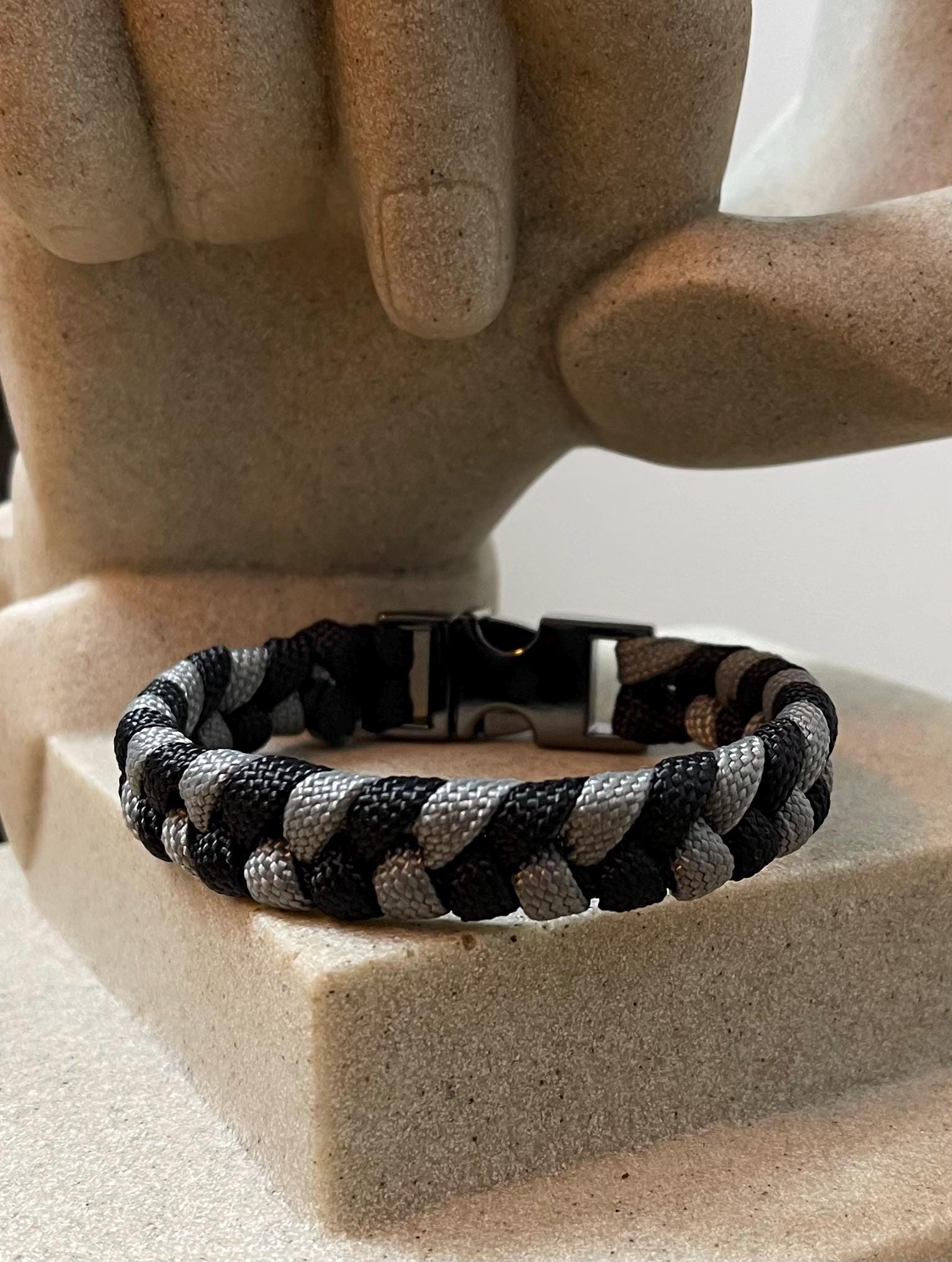 Fishtail Style - Paracord Bracelet - Black - Gray Color - Made to Order – Plastic - Metal Buckle – Show Your Team Spirit